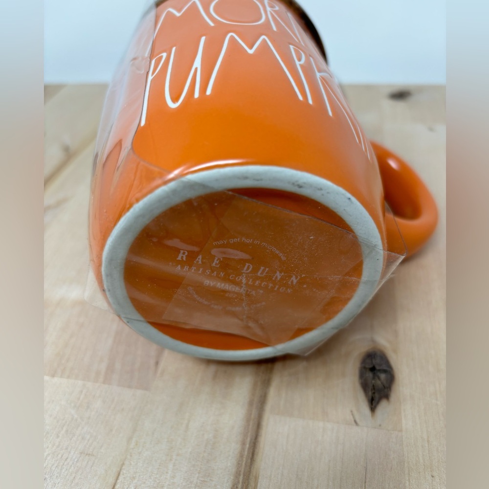 Rae Dunn MORNIN PUMPKIN Mug Orange with Wooden Top and White Lettering New - Picture 4 of 4
